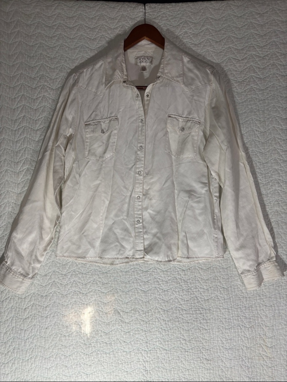 Women's L Silk Linen Blend Western Pearl Snap Shirt in White by Ryan Michael EUC